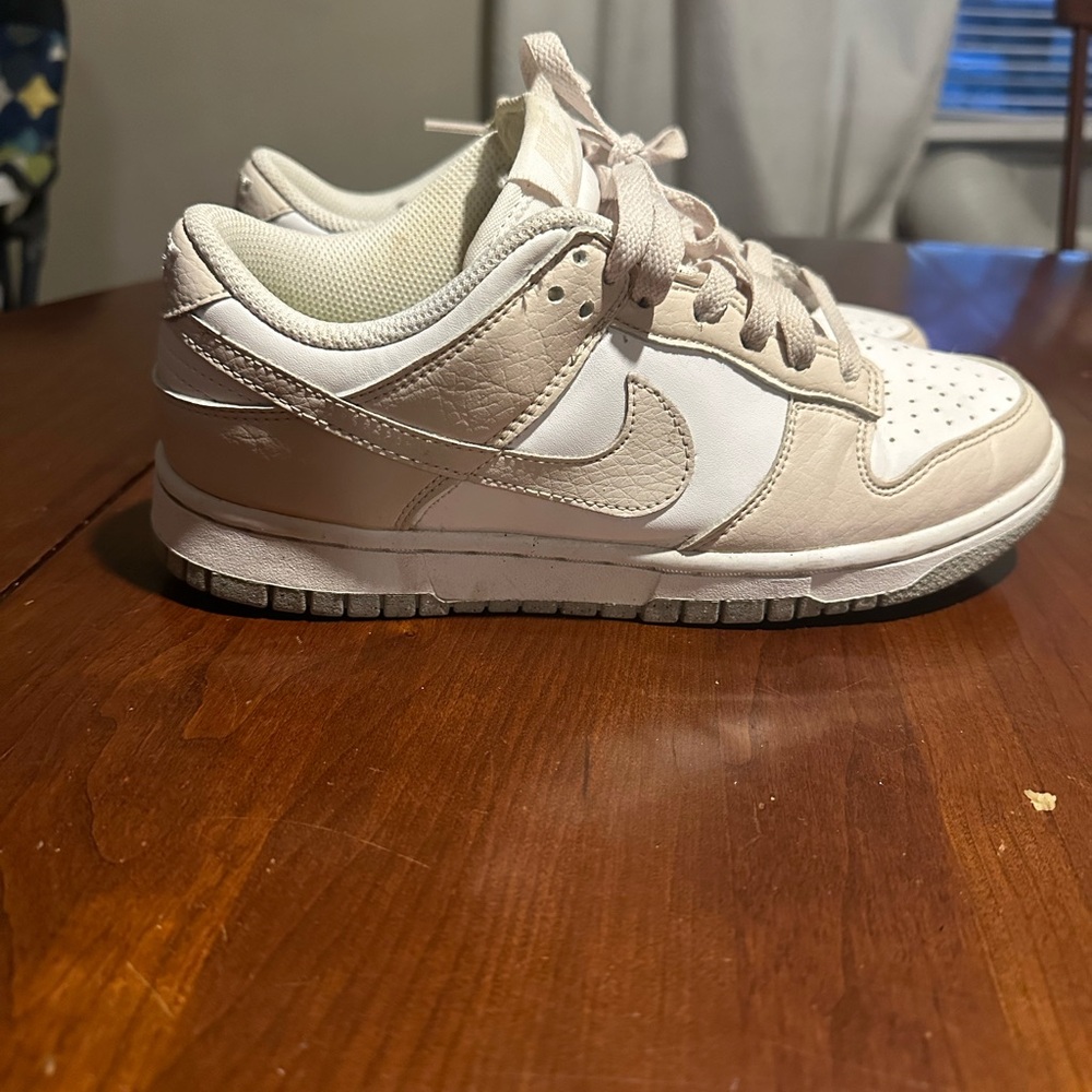 Nike Dunks- Cream and White EUC